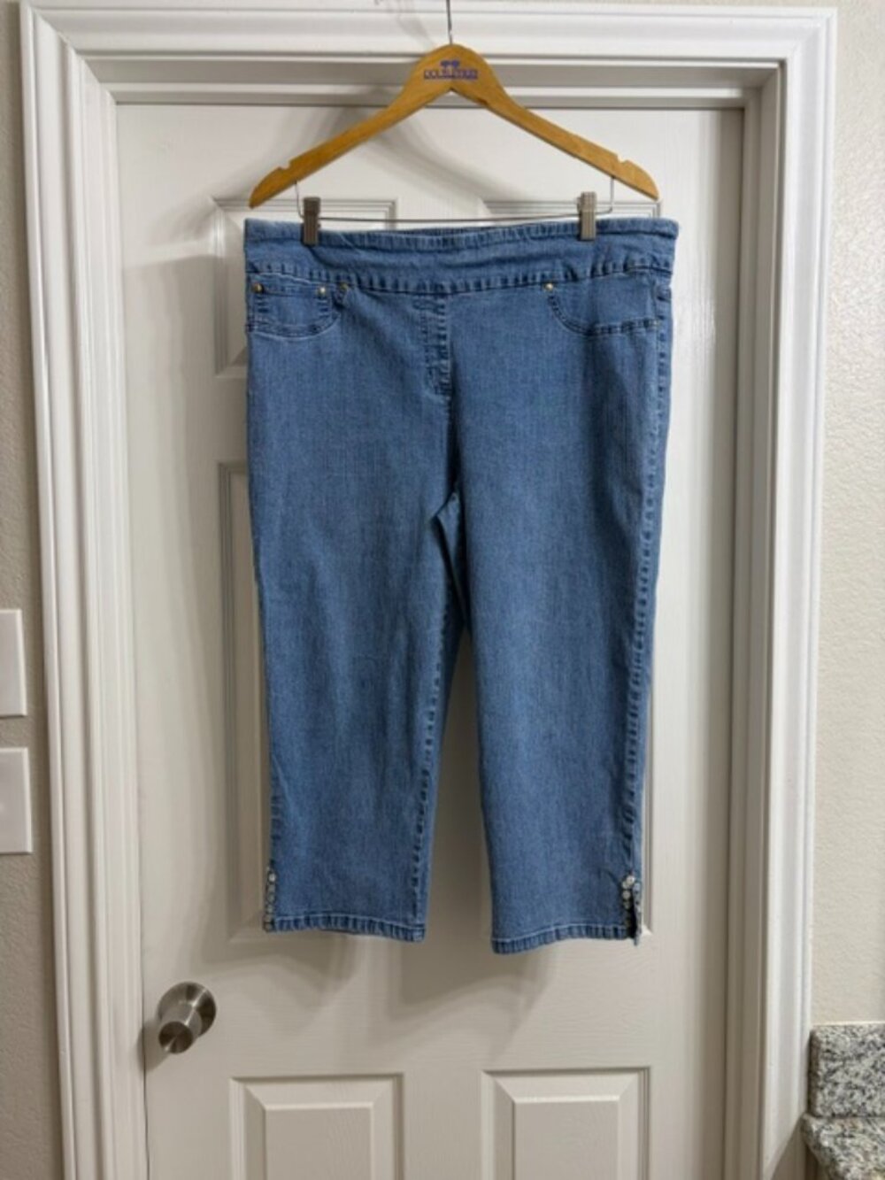 Ruby Rd. Women's Blue Jean Capri Pants, Size 18